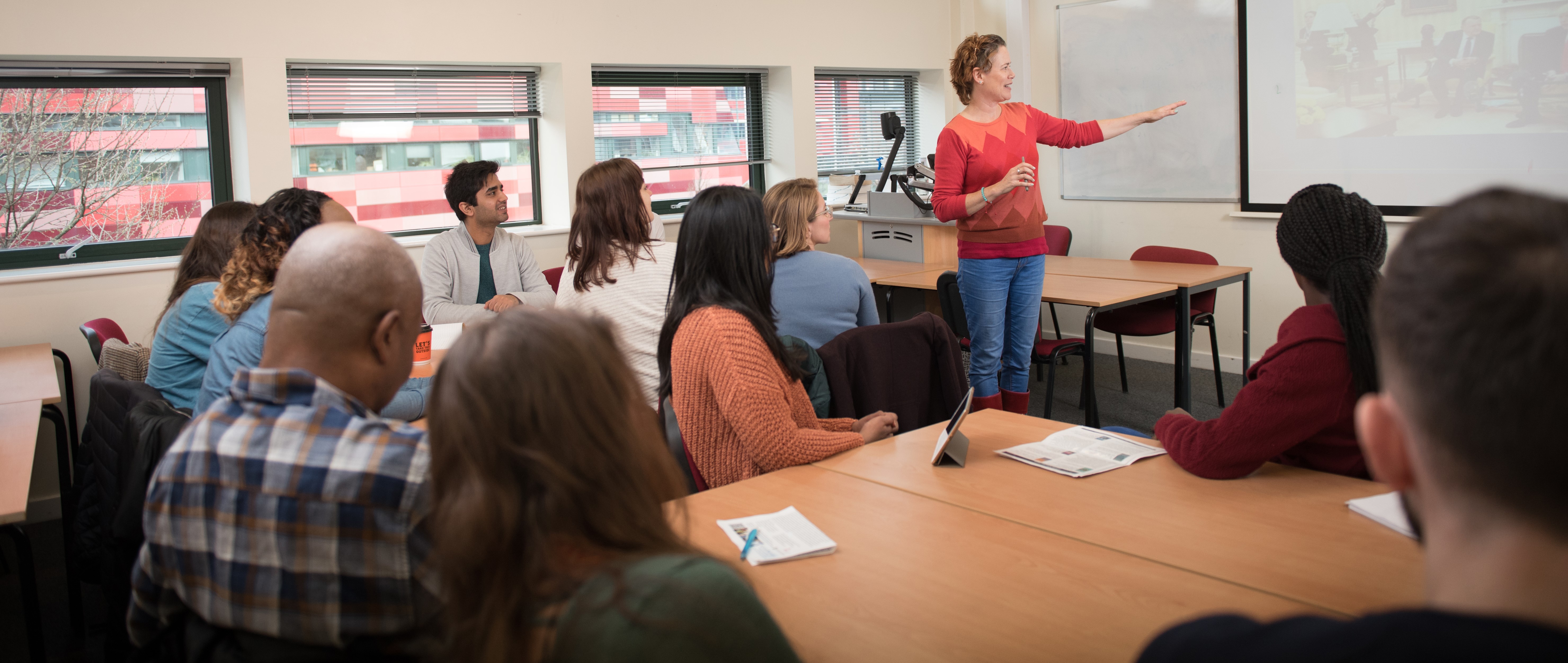 Postgraduate students in a CELE class, Xu Yafen Building, Jubilee Campus