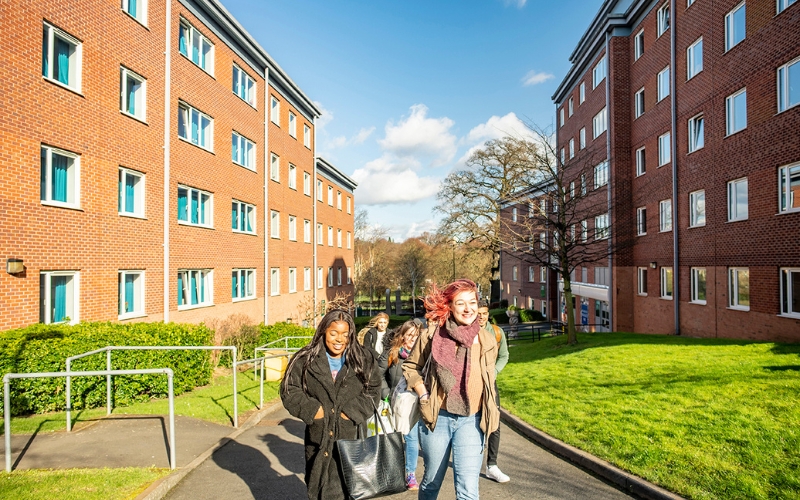 Broadgate Park Exterior 800x500